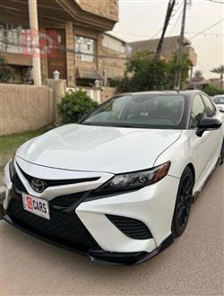 تۆیۆتا کامری